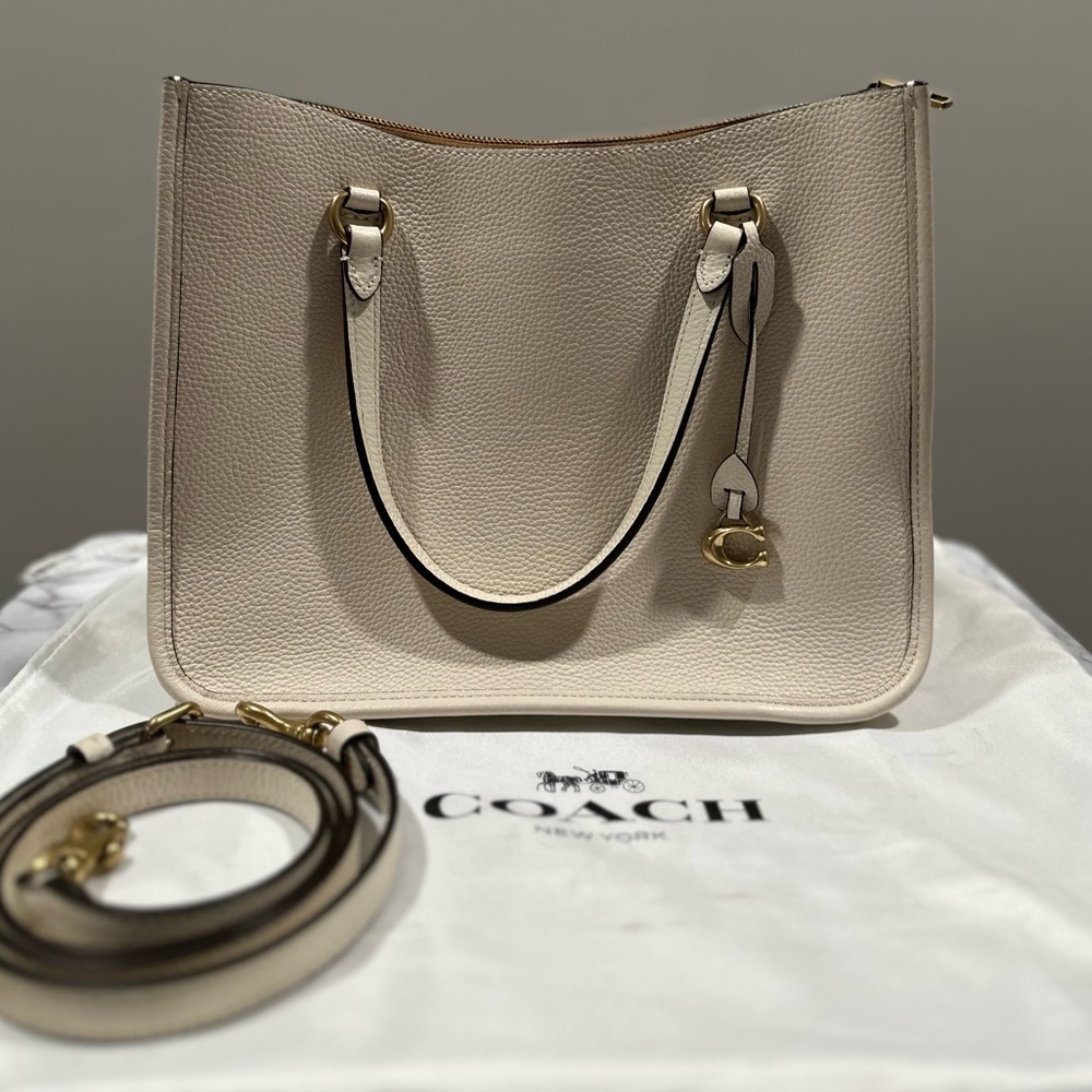 Coach Tyler Carryall 28 C3460